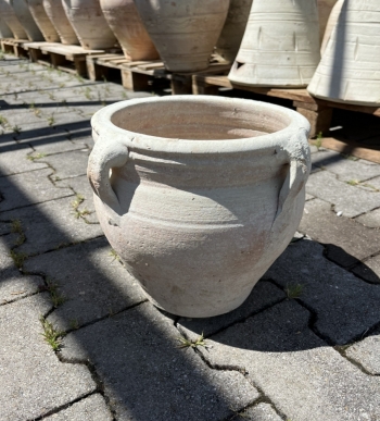 Cache pot 20